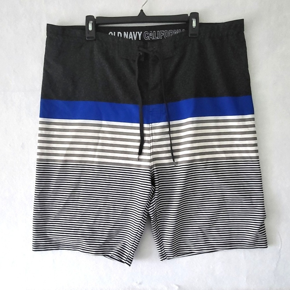 Old Navy California Board Shorts Mens 40 Blue Black Striped Summer Swim Casual